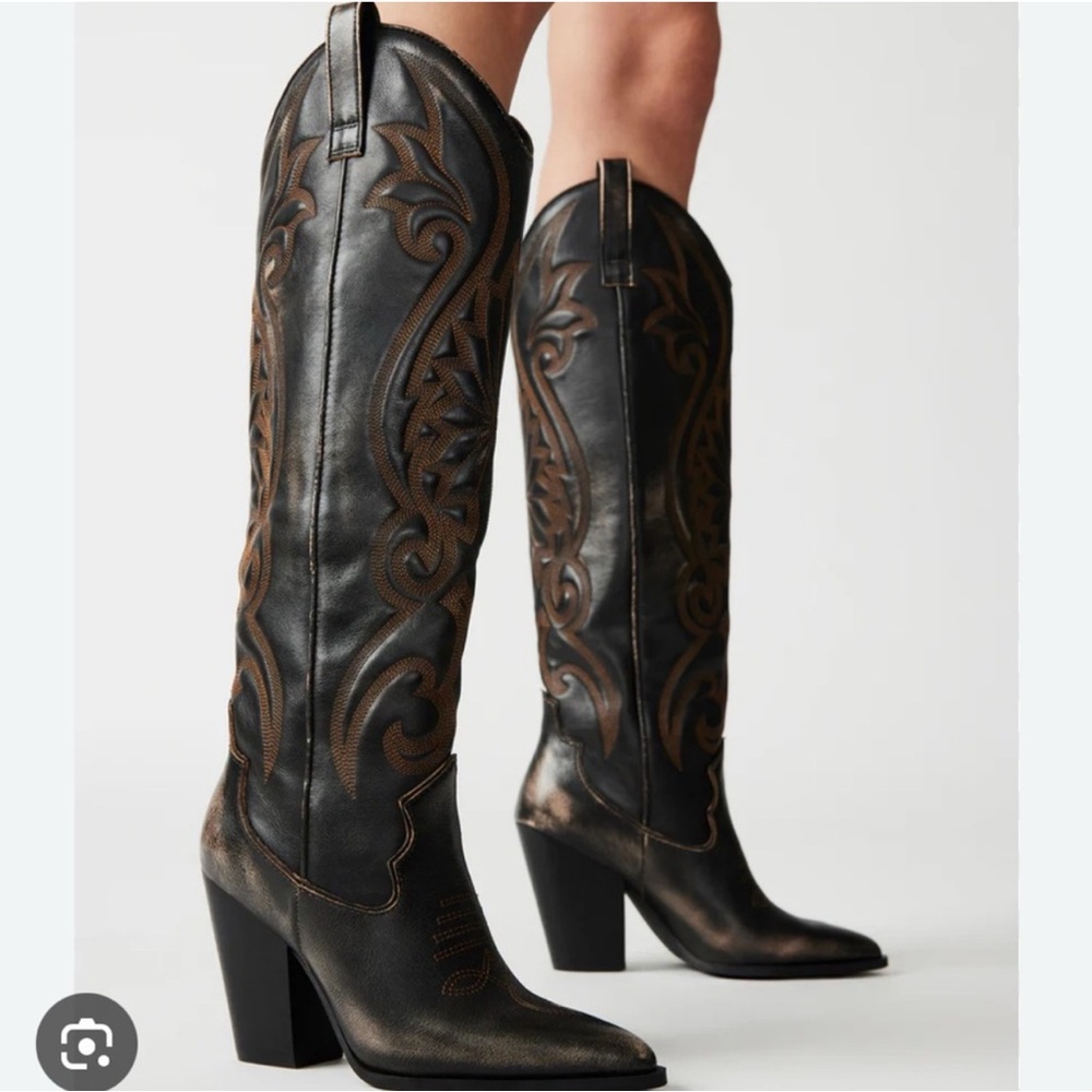 Steve Madden Lasso Brown Distressed Boots